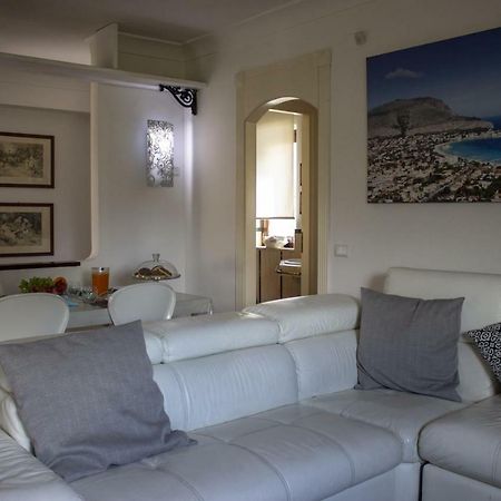 Villa Degli Ulivi Mondello Eksteriør billede